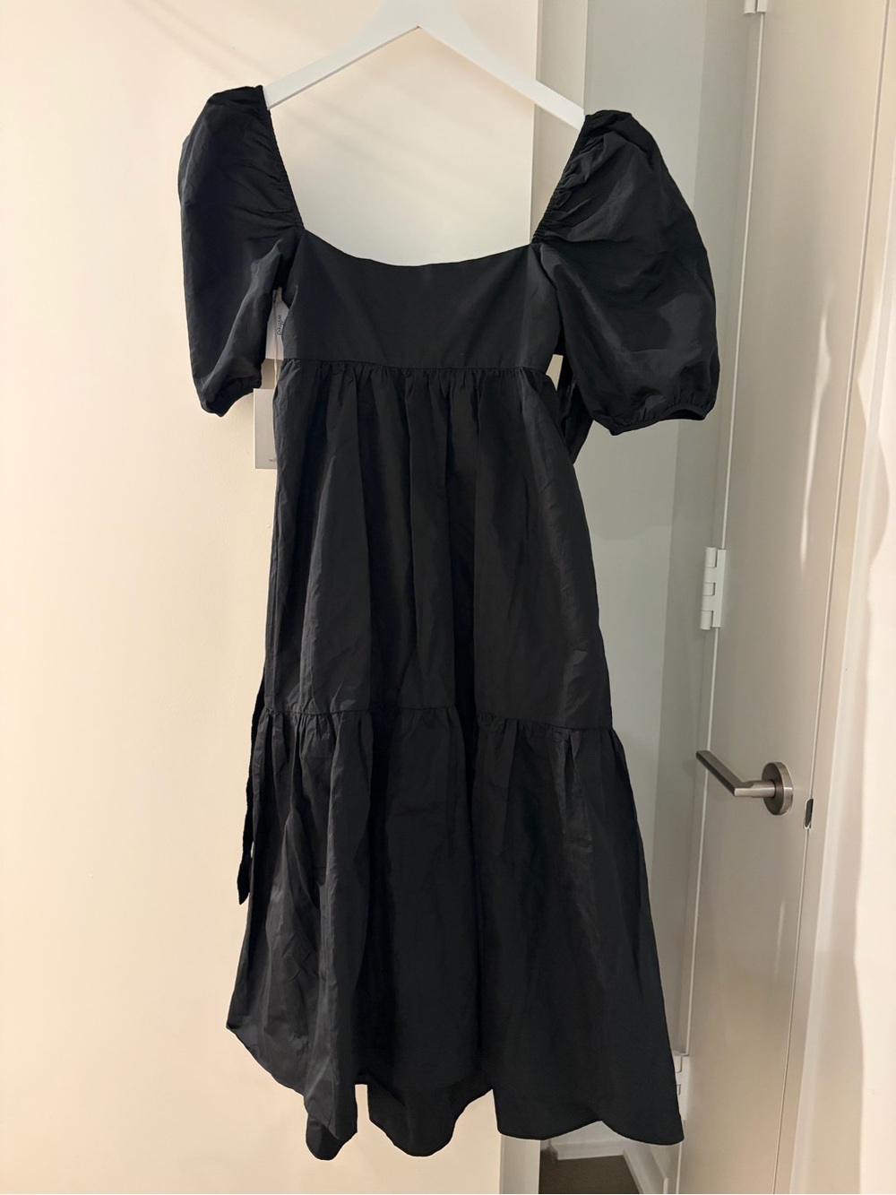 Aritzia Black Puff-Sleeve Tiered Midi Dress